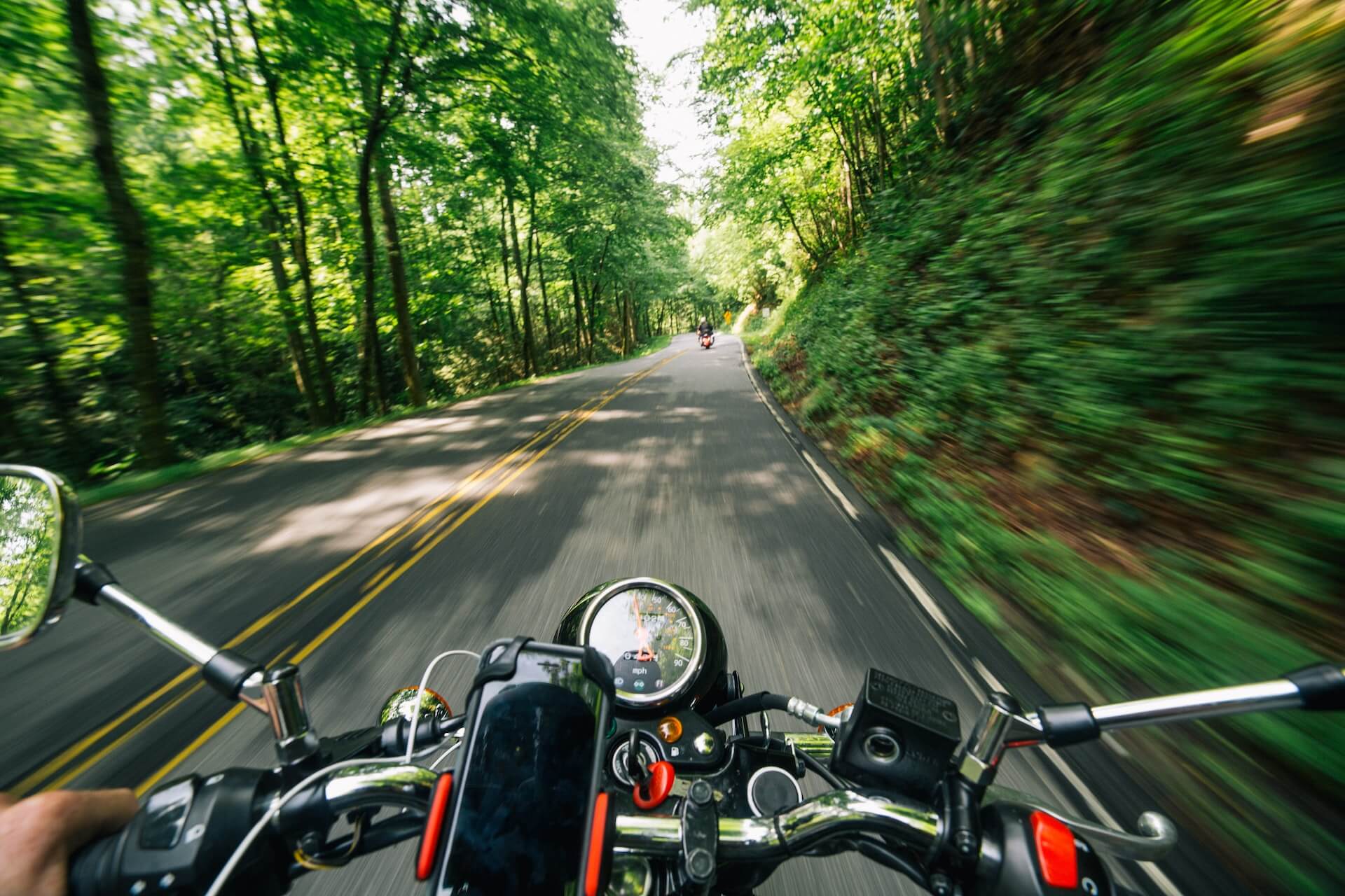 Biker Tour durch den Wald